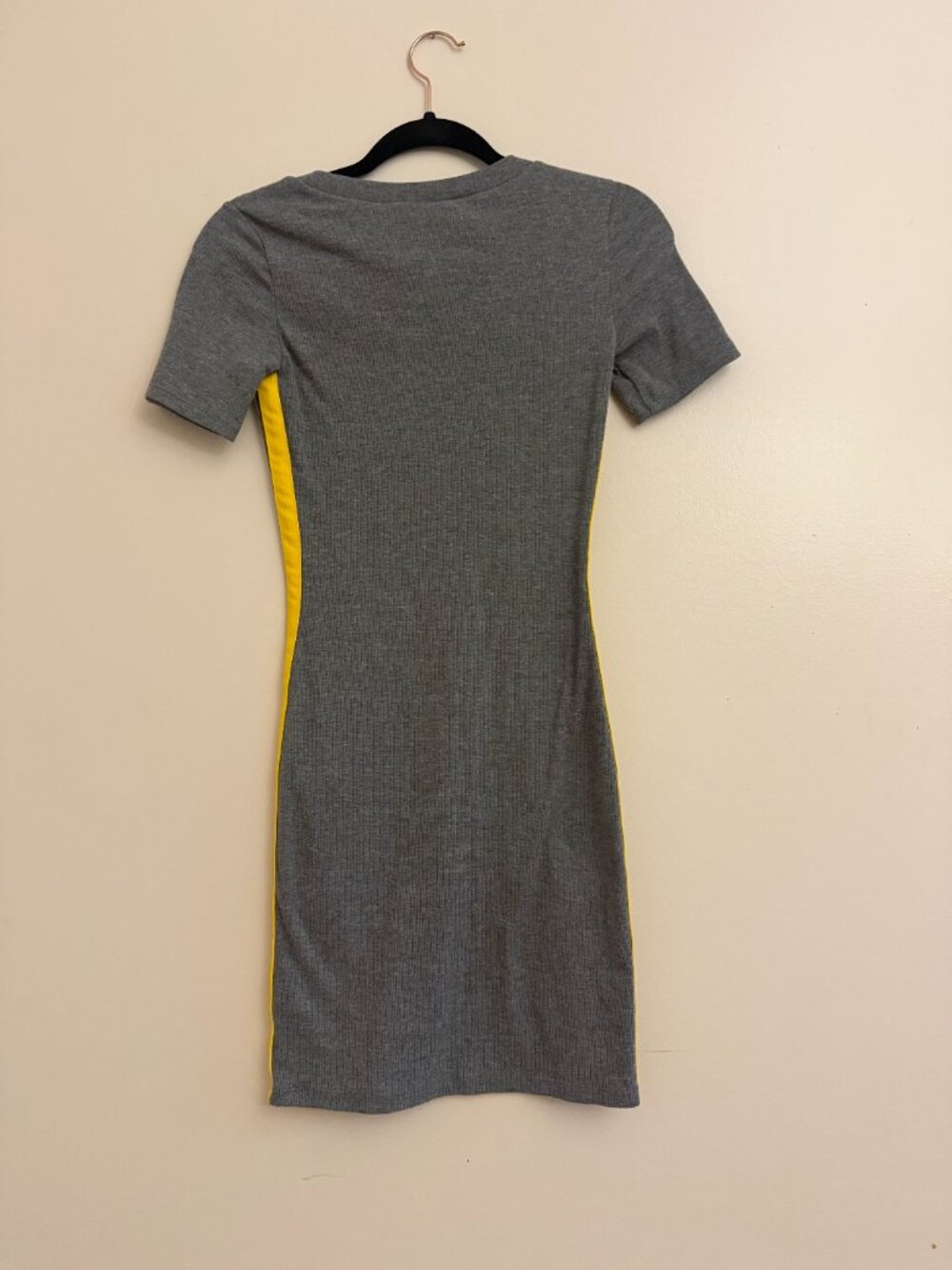 🩶 Divided by H&M Gray Ribbed Bodycon Dress | Size 4 - Picture 3 of 3